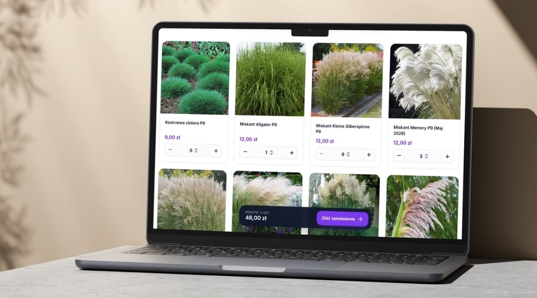 Formularz zakupowy z listą produktów na ekranie laptopa